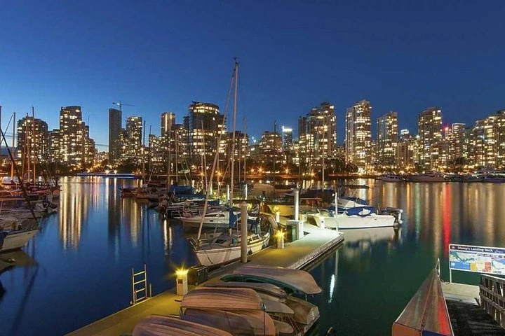 Vancouver city Tour by Land and Water ......Compact Tour Private @ Globalduniya 