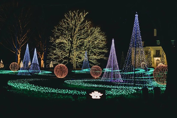 Victoria Christmas light tour @ Globalduniya 
